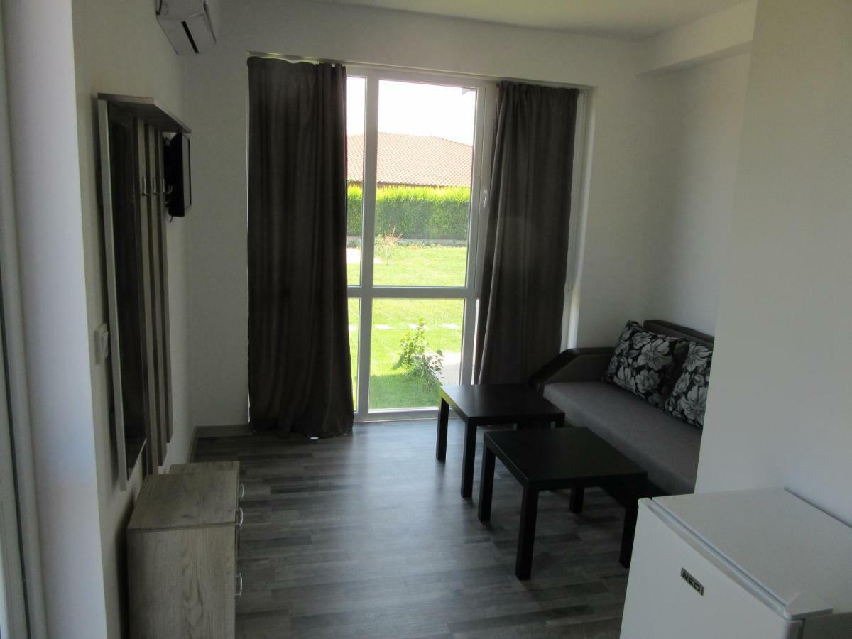 Karia Apartments Shabla Exterior foto